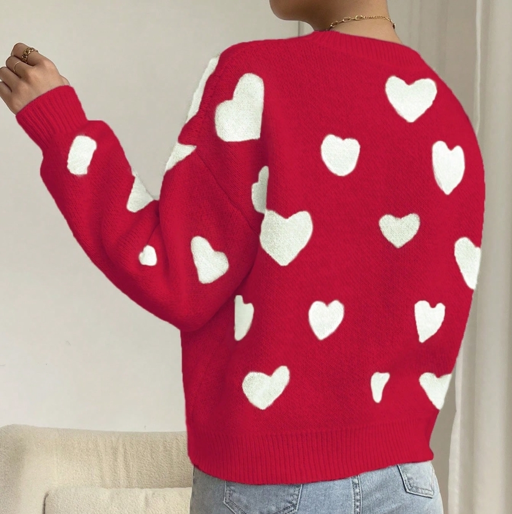 Women's Heart Patterned Round Neck Pullover Sweater - Picture 4 of 4
